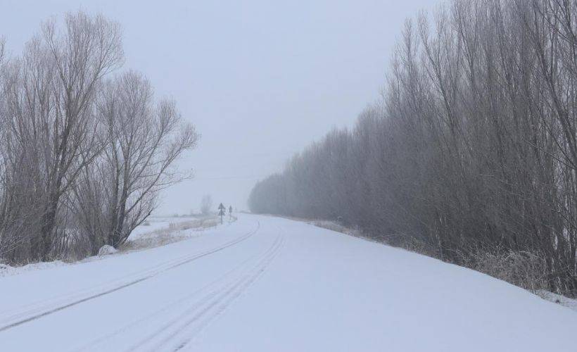 Denizli'ye kar yağdı