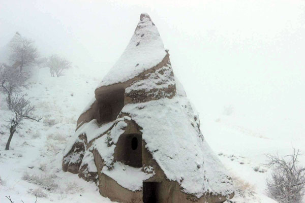 Kapadokya beyaza büründü