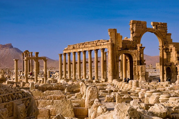 'IŞİD Tedmur’u Esed rejimine teslim etti'