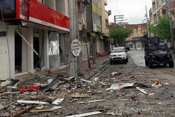 Nusaybin’de saldırı: 3 polis yaralı