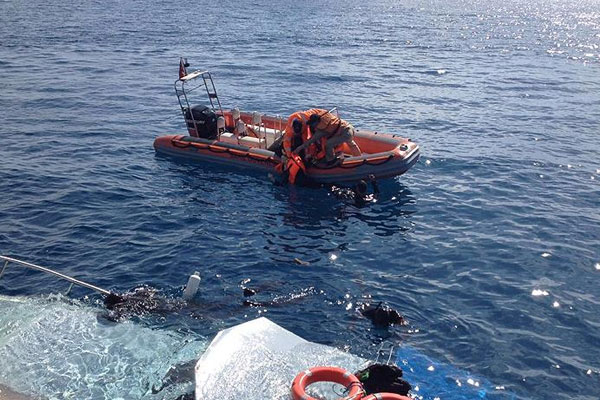 Ege'de 54 sığınmacı kurtarıldı