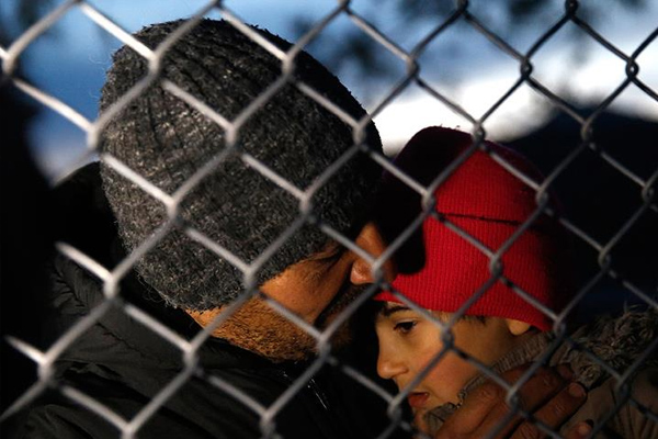 Toplanan yardım parasını kumarda kaybetti