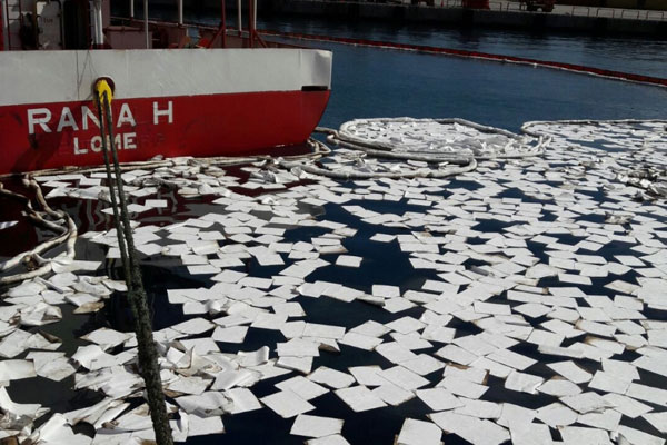 Denizi kirleten gemiye 58 bin lira ceza