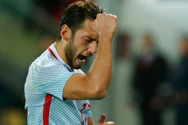 Türkiye Avusturya'yı 2-1 ile geçti