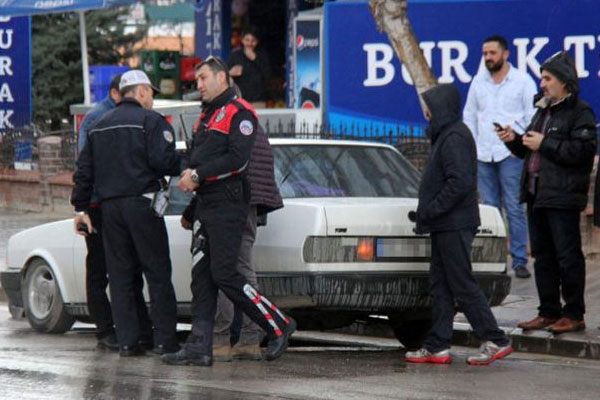 Ankara'da şüpheli araç paniği