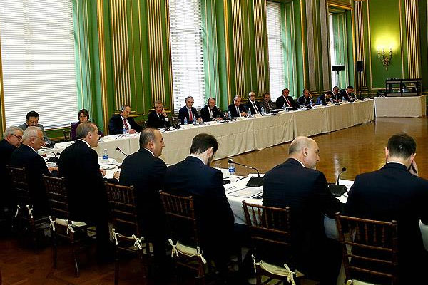 Erdoğan yabancı yatırımcılarla bir araya geldi