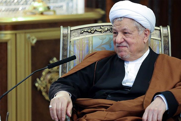 Rafsancani geri adım attı