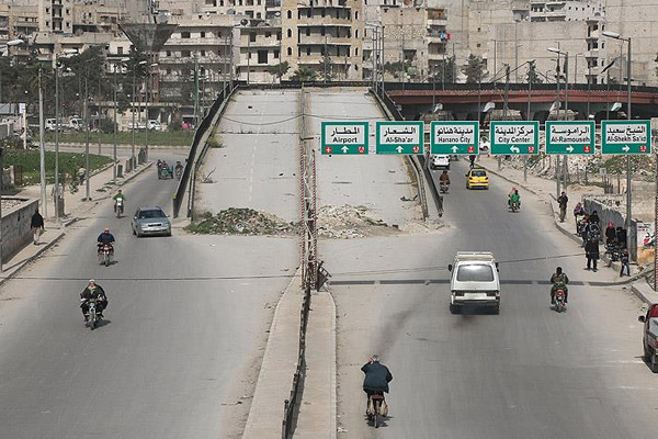 Halep'te halk normal yaşamına dönüyor