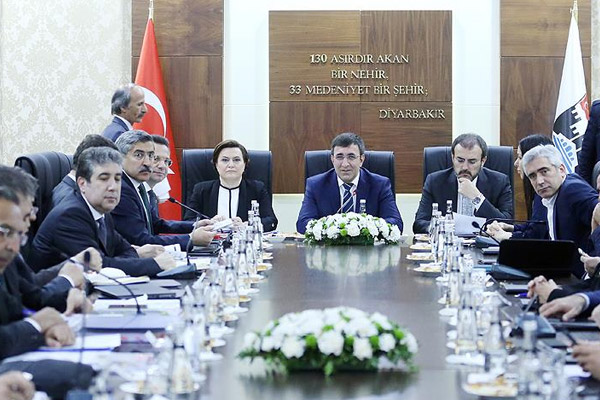 'Bugün devlet şefkat eliyle burada'