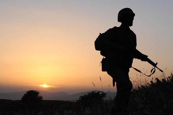 Askere gitmeyenlerin evine haciz gelebilir