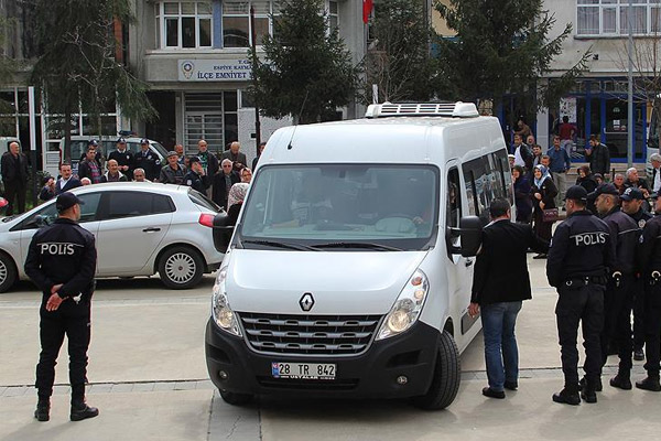 Giresun merkezli 'FETÖ' operasyonunda bir tutuklama