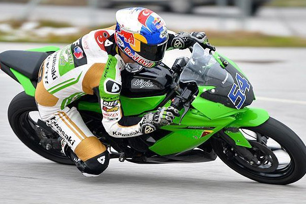 Sofuoğlu'ndan sezonun ilk zaferi