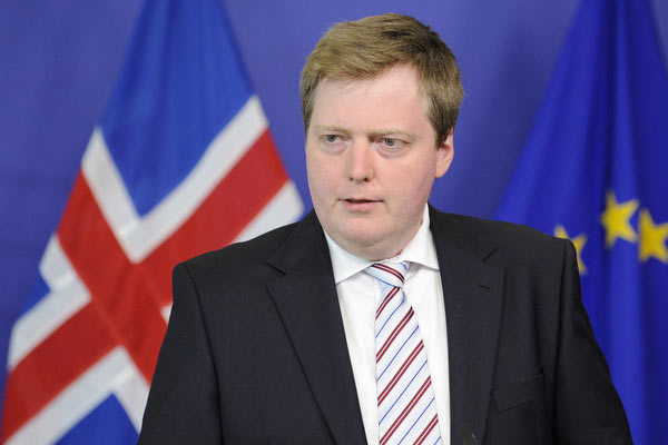 İlk 'Panama' istifası geldi