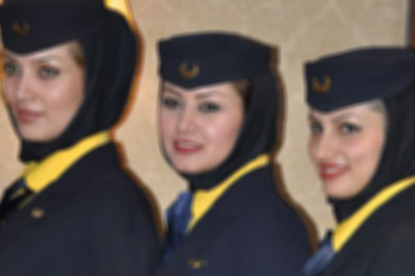 İran seferinde 'başörtüsü' gerginliği