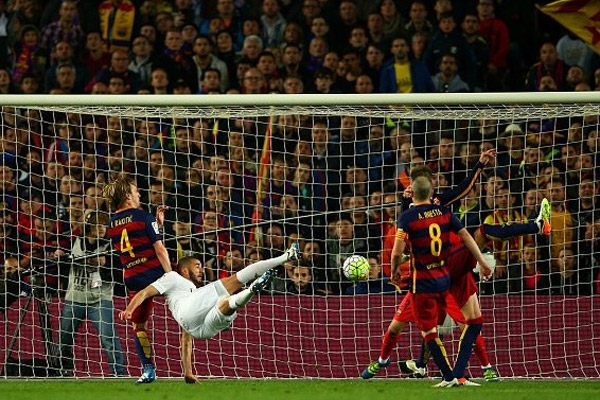 Barça, Madrid'i iki golle geçti