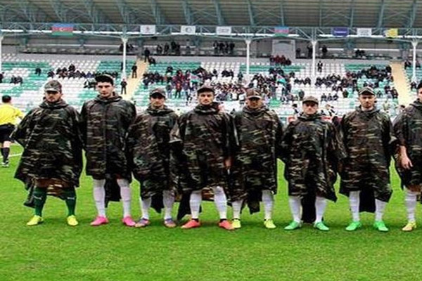 Azerbaycan takımı şehitlerini böyle andı