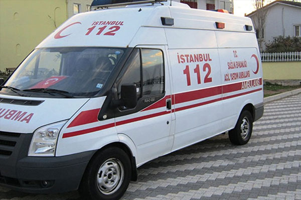 Yüksekova'da çöken bina can aldı