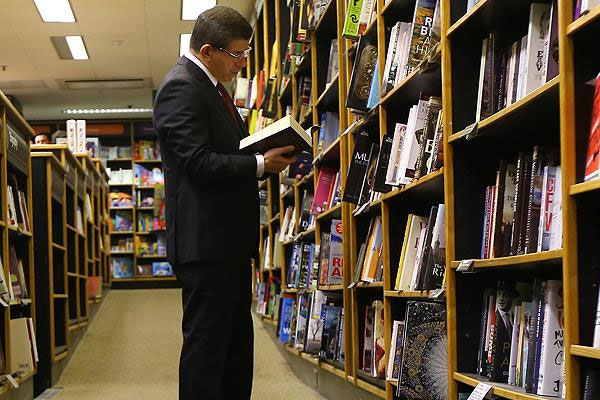 Davutoğlu'nun yeni kitabı hazır