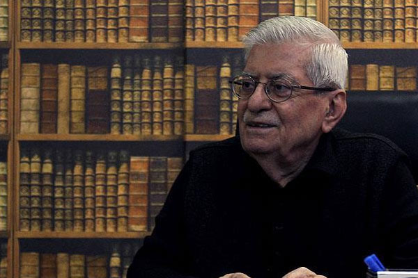 Özdenören: Solcuların sansürüne uğradım