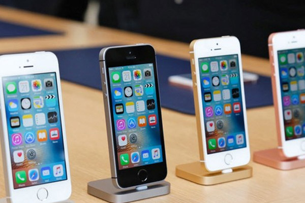 iPhone SE satışları başladı