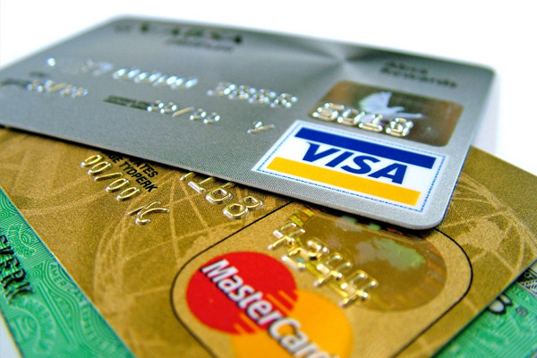 Vatandaşın kredi kartından harcama