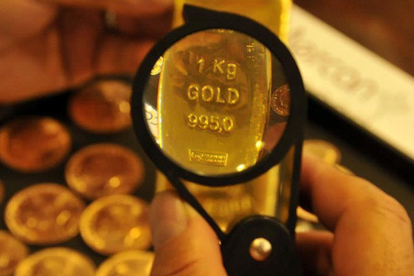 Altının onsu 1 ayın zirvesinde