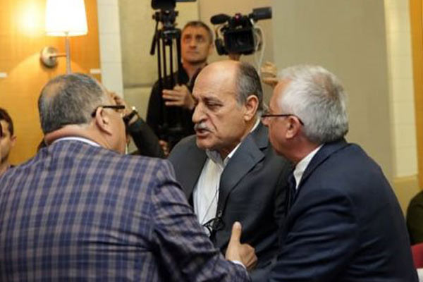 CHP meclisinde büyük kavga!