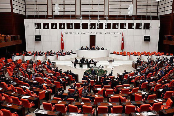 Dokunulmazlık teklifi Meclis'e sunuldu