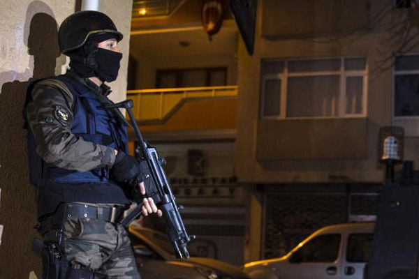 Mardin'de bomba yüklü araç bulundu