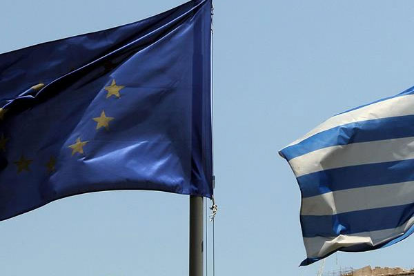 AB'den Yunanistan'a 'sınır' süresi