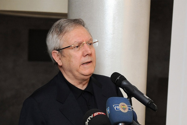 Aziz Yıldırım 7 yıl sonra derbiye gidiyor