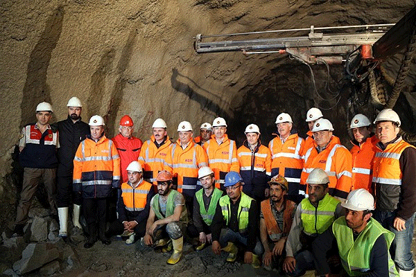 Türkiye'nin en uzun tüneli bitiyor