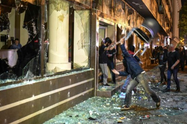 Telekulak Makedonya'yı karıştırdı