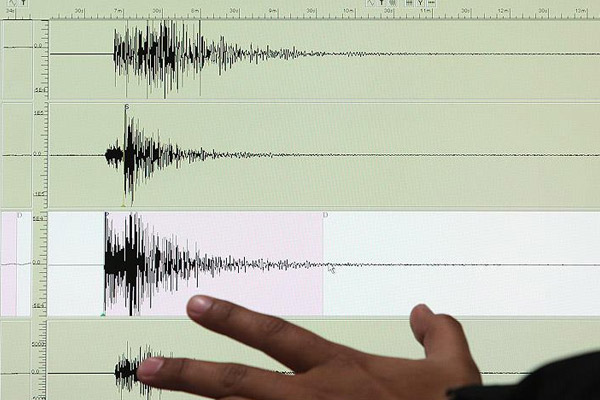 Filipinler'de 6 şiddetinde deprem