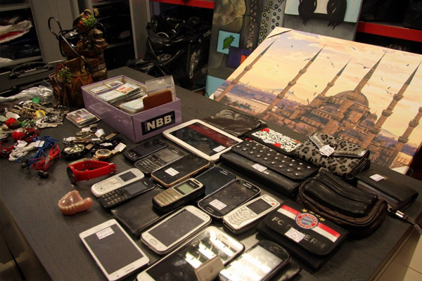 Toplu taşımada unutulan eşyalar şaşırttı