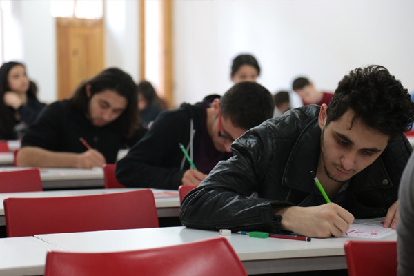 Üç ilde AÖF sınavları ertelendi