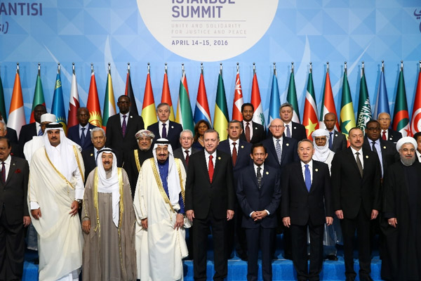 Zirve öncesi aile fotoğrafı