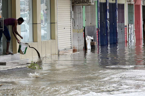 Suudi Arabistan'da sel 18 can aldı