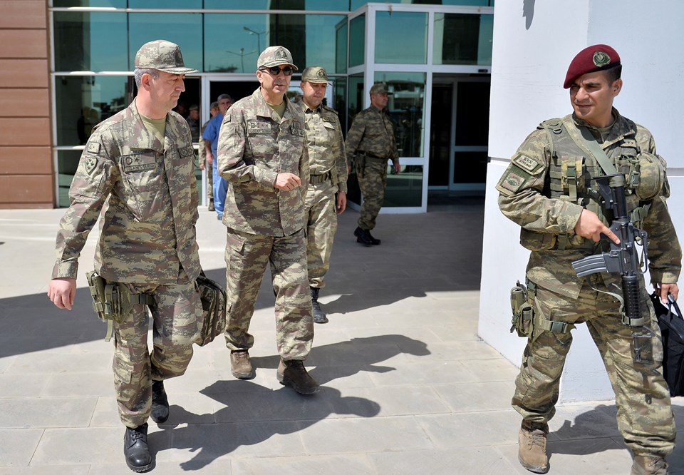 Komutandan sınır birliklerine ziyaret