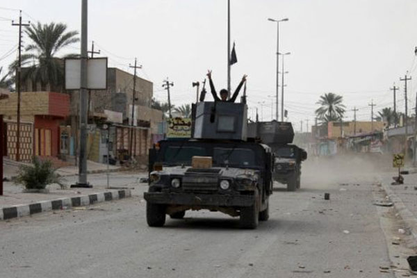 Irak ordusundan IŞİD'e darbe