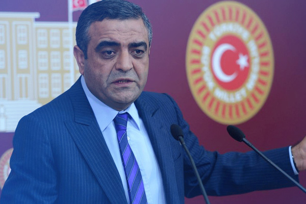 CHP'de ikinci 'dokunulmazlık' firesi