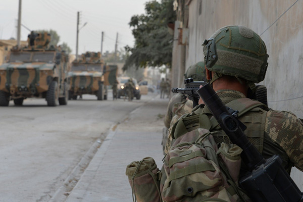 Barış Pınarı Harekatı bölgesinde 1 asker şehit oldu