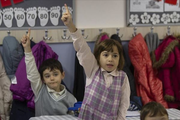 İlk ara tatilin ardından öğrenciler ders başı yaptı