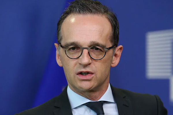 Almanya'dan Macron'a gönderme: NATO yaşıyor