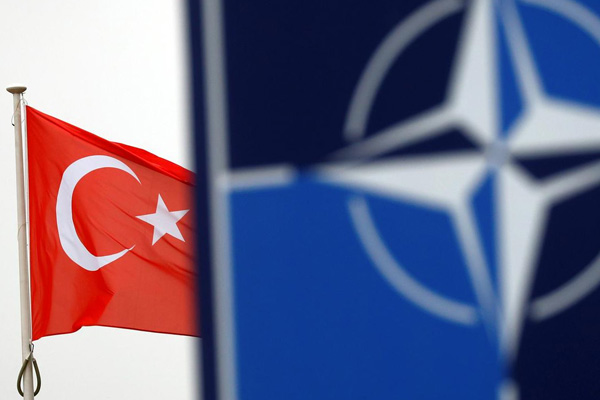 Reuters'tan 'Türkiye NATO'ya YPG yaptırımı uyguluyor' iddiası