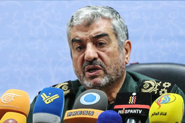 İran komutanı Caferi'den hükümete ilgisizlik suçlaması