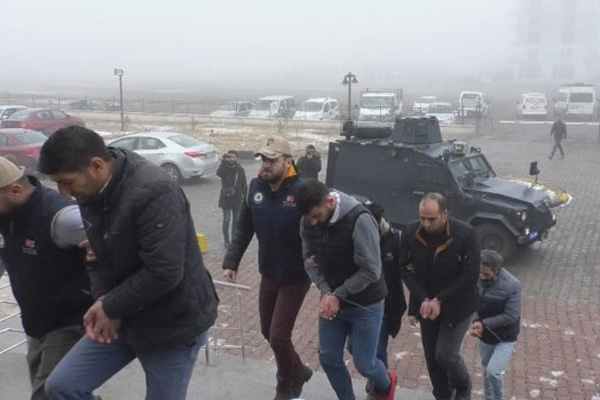 Kars'ta PKK operasyonu: 9 gözaltı