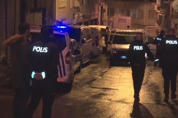 Fatih'te silahlı saldırı: Yaralılar var