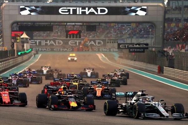 Formula 1'de sezon Hamilton'ın zaferiyle kapandı