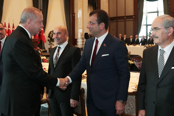 Belediye başkanları WhatsApp grubunda ne konuşuluyor?